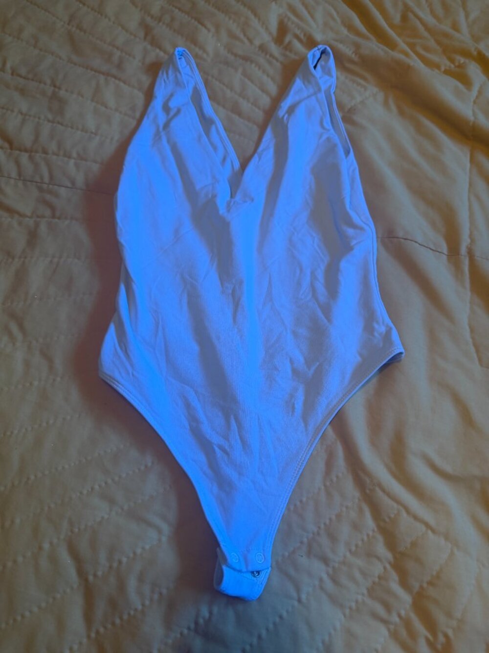 Aritzia Babaton Bodysuit - White - Size Small